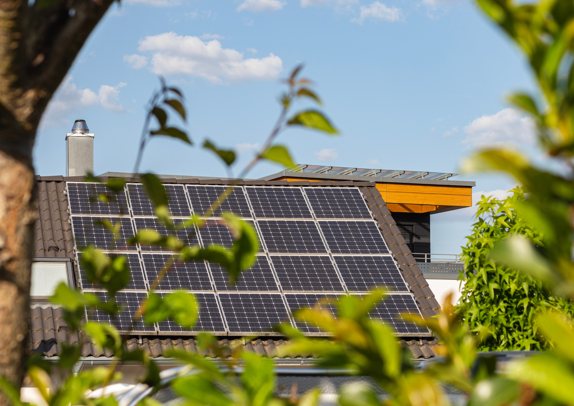 Installation panneaux photovoltaïques Ecotech Énergies Suisse